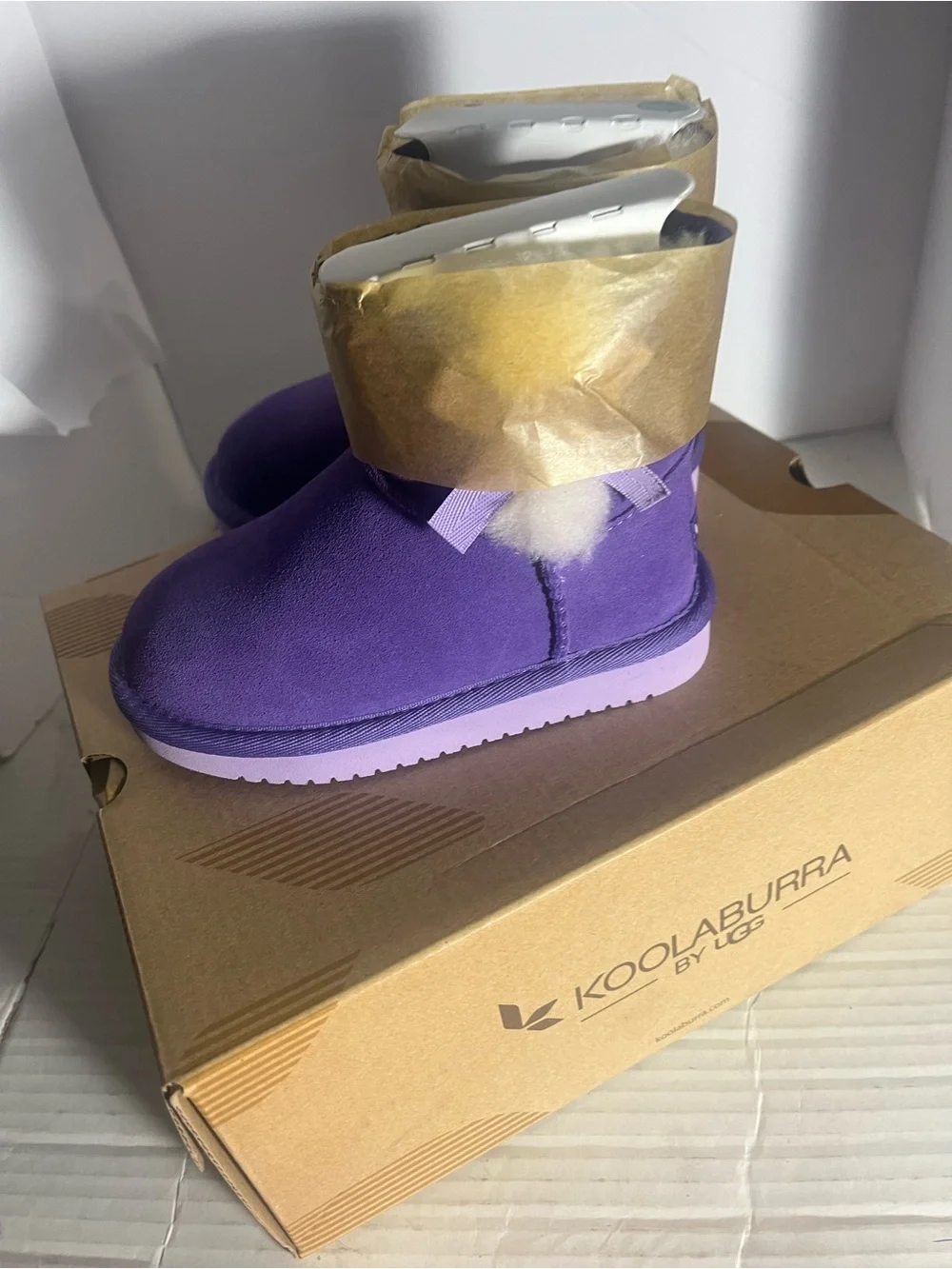 Koolaburra by UGG size 8 New with out tag